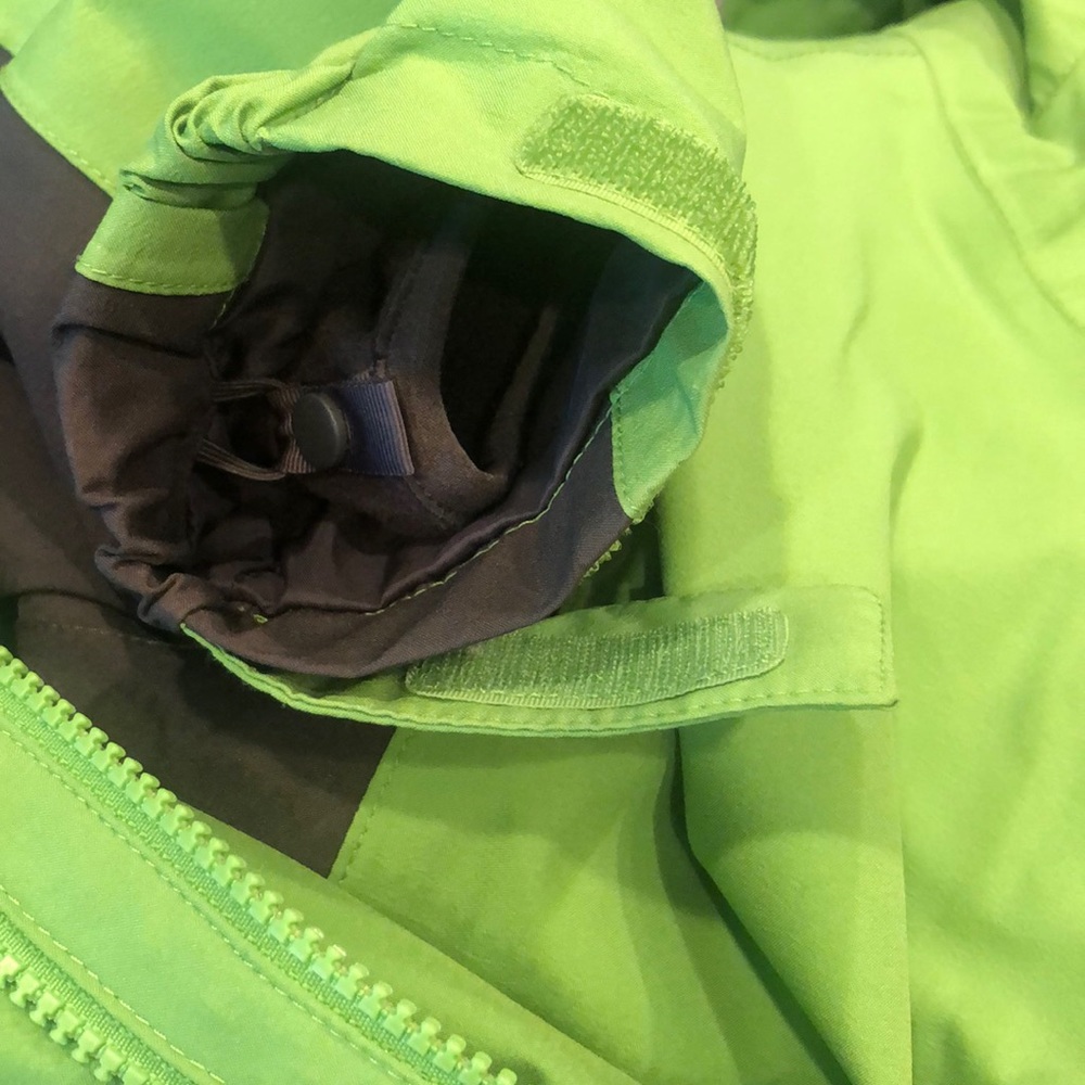 Boys XL 18/20 North Face All Weather Jacket Green - Picture 16 of 16